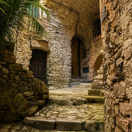 Vendégház La Rocca Sospesa - Castello Apricale