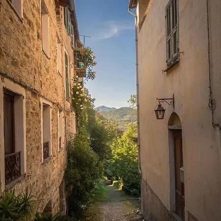 Vendégház La Rocca Sospesa - Castello 3*